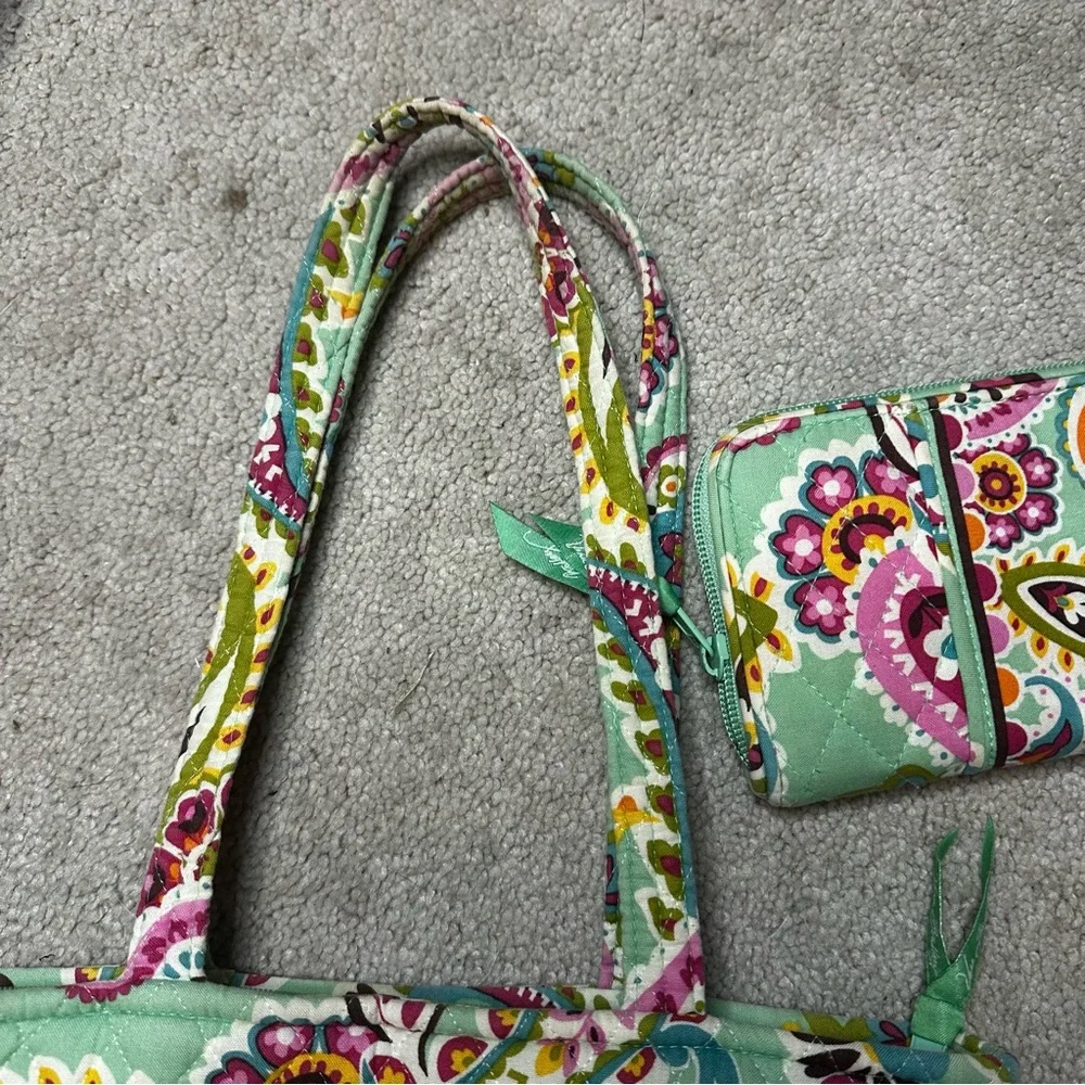 Vera Bradley Plum Crazy Tote & Turnlock Wallet – Retired Pattern - Picture 6 of 9